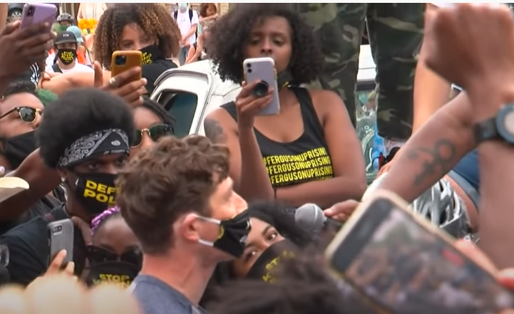 Black Lives Matter radicals shout down, humiliate mayor